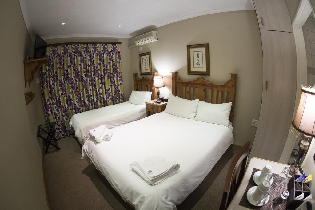 La Vie & Rose Lodge Bloemfontein Exterior foto